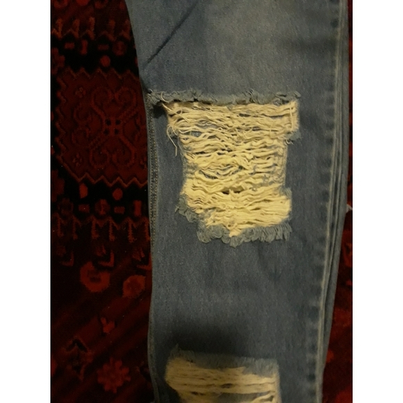 NWT Cello High Rise Medium Wash All Over Destress - Picture 4 of 8